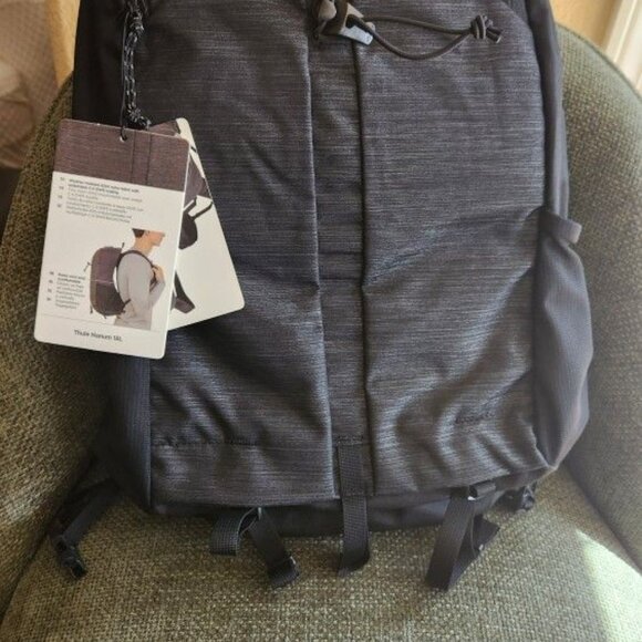 Brand New Thule Nanum 18L Hiking Backpack – Black – With Tags & Box main image 3